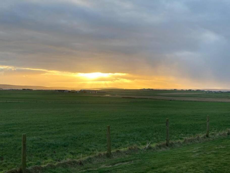 Loanside Lodge, Self-catering, Holm, Orkney. * Saint Marys