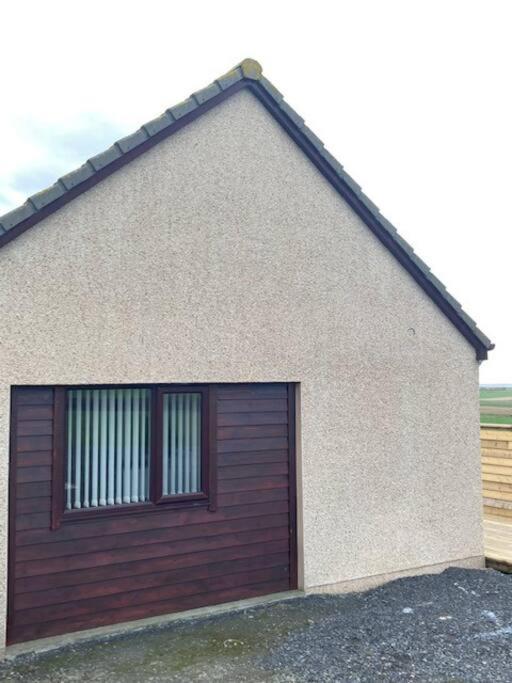 Apartment Loanside Lodge, Self-catering, Holm, Orkney. *